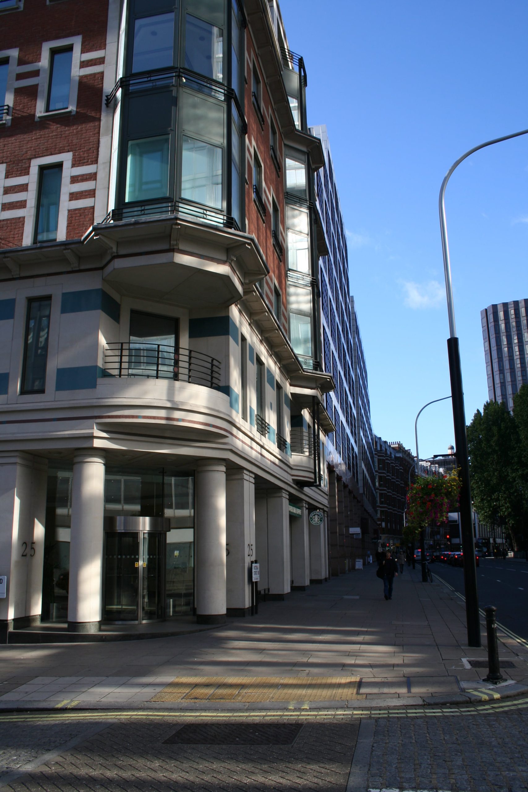 Welsh Government Criticised: Planned Relocation to New London Office