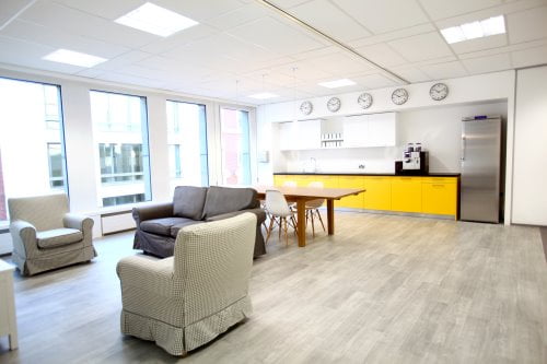 Coworking offices in London for rent - kitchen