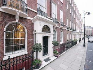 Maple Leaf office for rent in London exterior